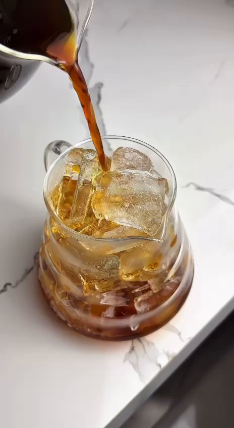 لقطة بعد ضغط تيك توك — تفاصيل أقل ووضوح أضعف